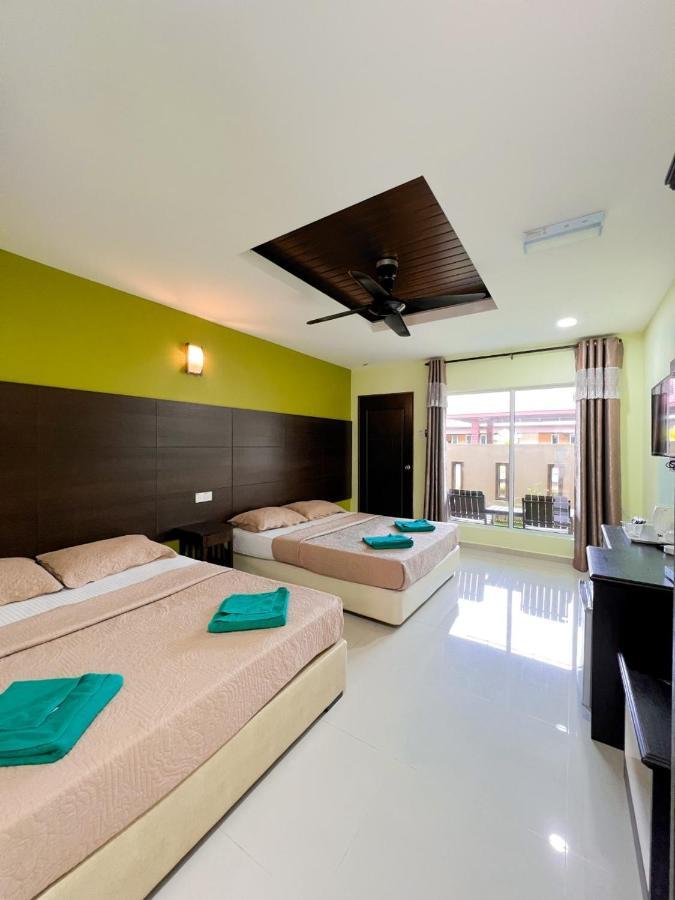 Chuu Pun Village Resort Pantai Cenang  Esterno foto