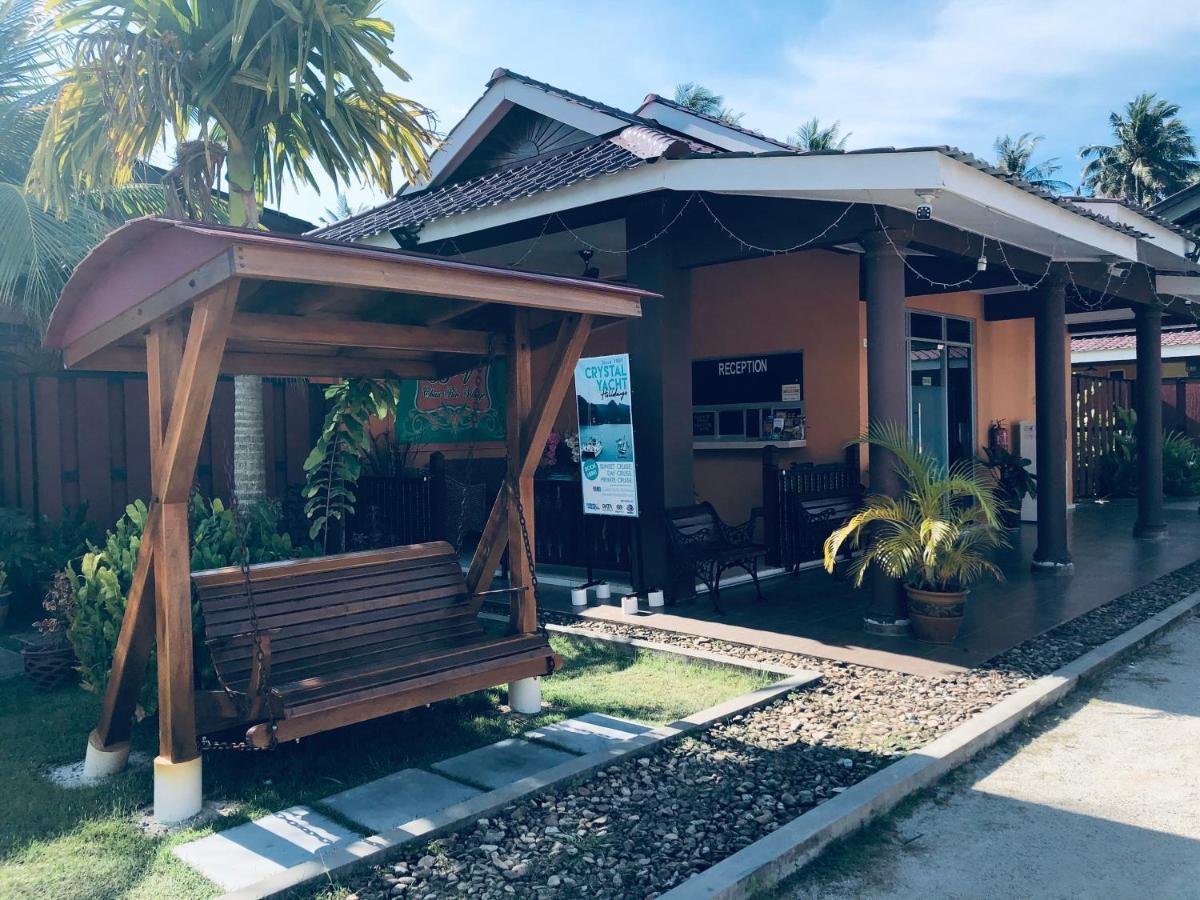 Chuu Pun Village Resort Pantai Cenang  Esterno foto